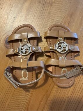 bebe Girls' Tan Strappy Sandals with Decorative Emblem